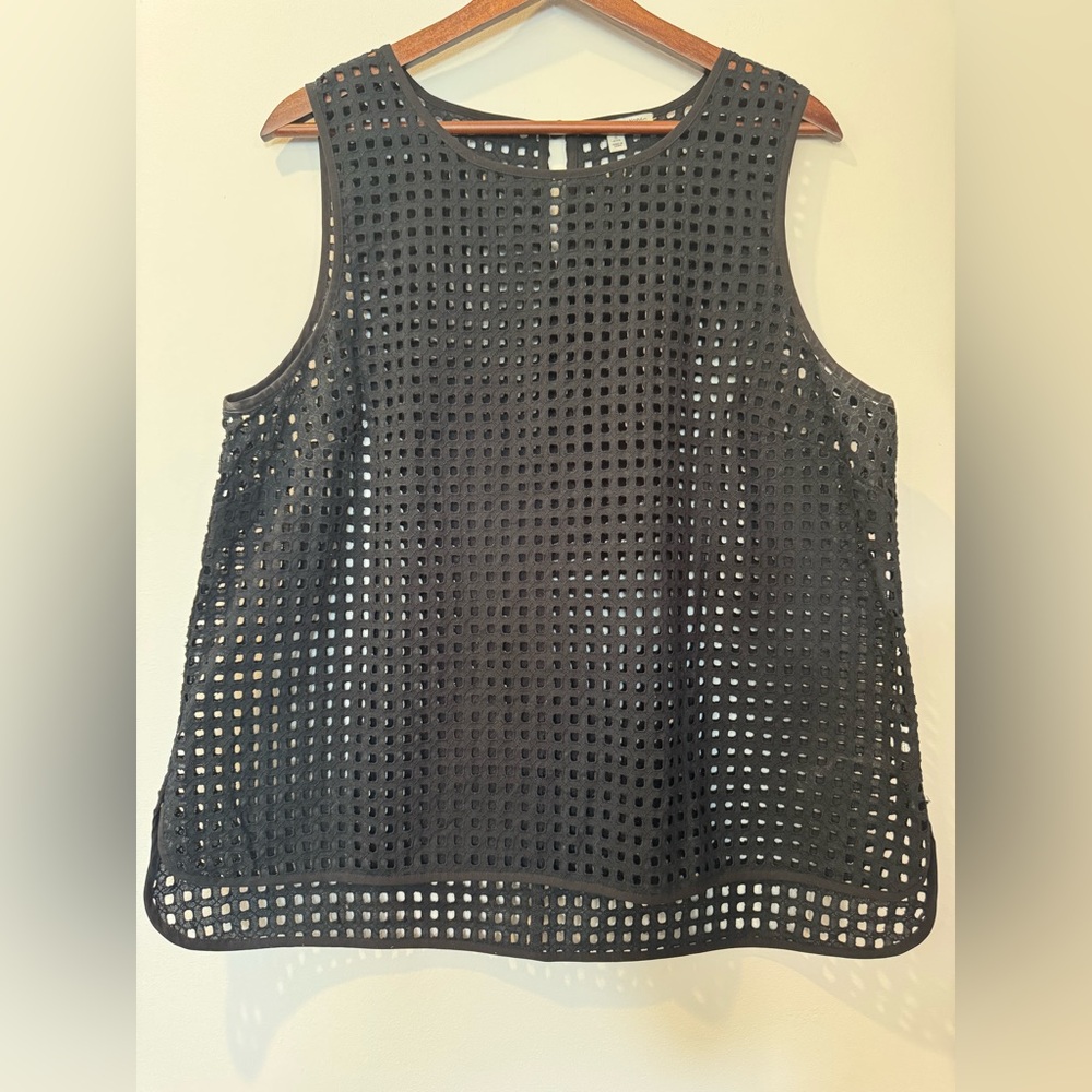 Halogen Black Boxy Cut out eyelet Tank Top NWOT‎
